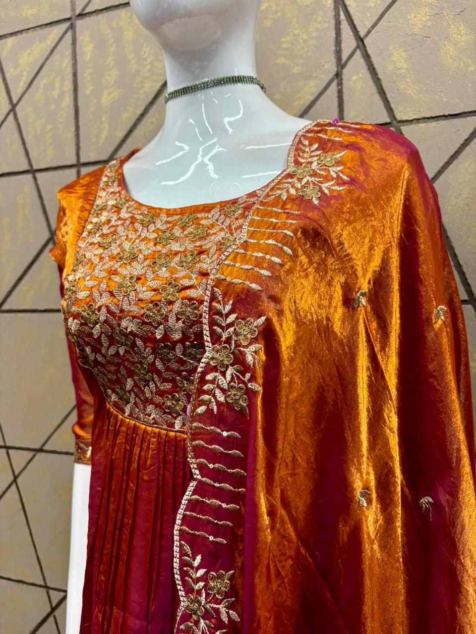 1. A Heavy Handwork kurthi