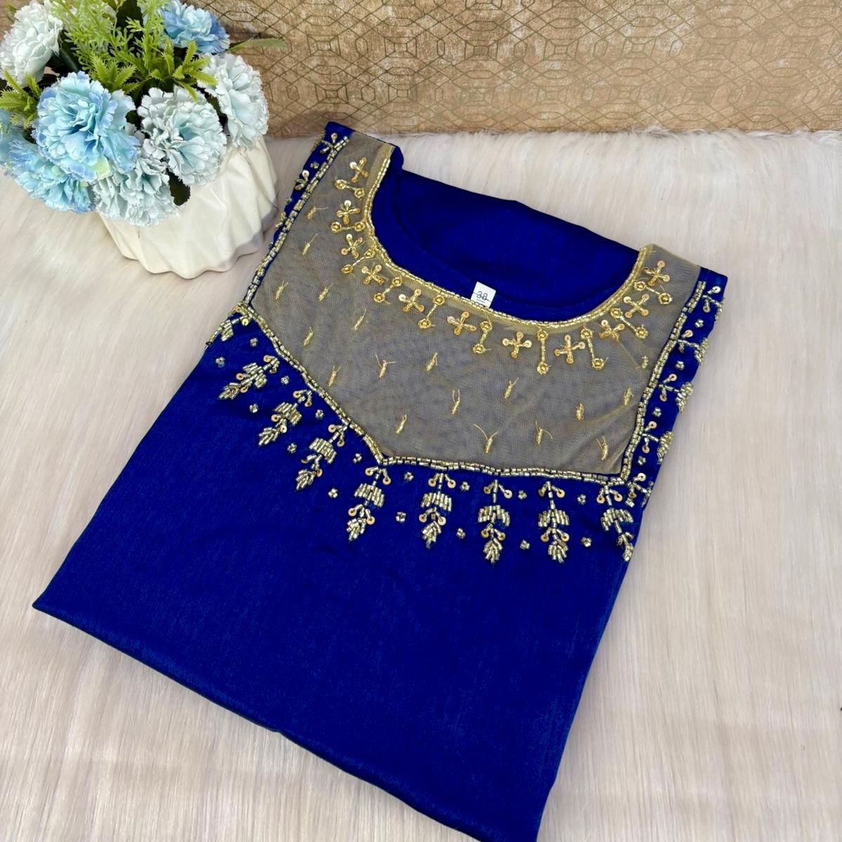 1. A Jewel neck kurthi