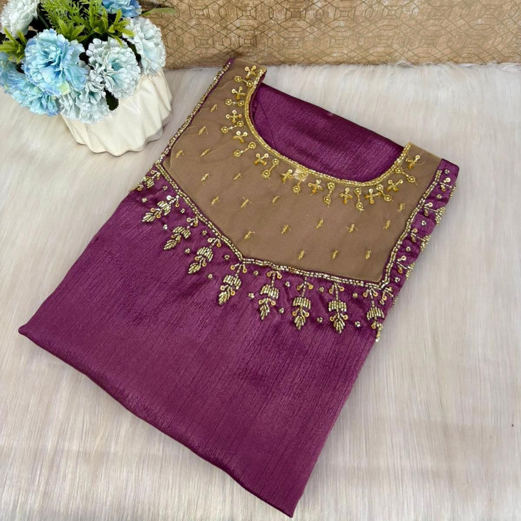 1. A Jewel neck kurthi